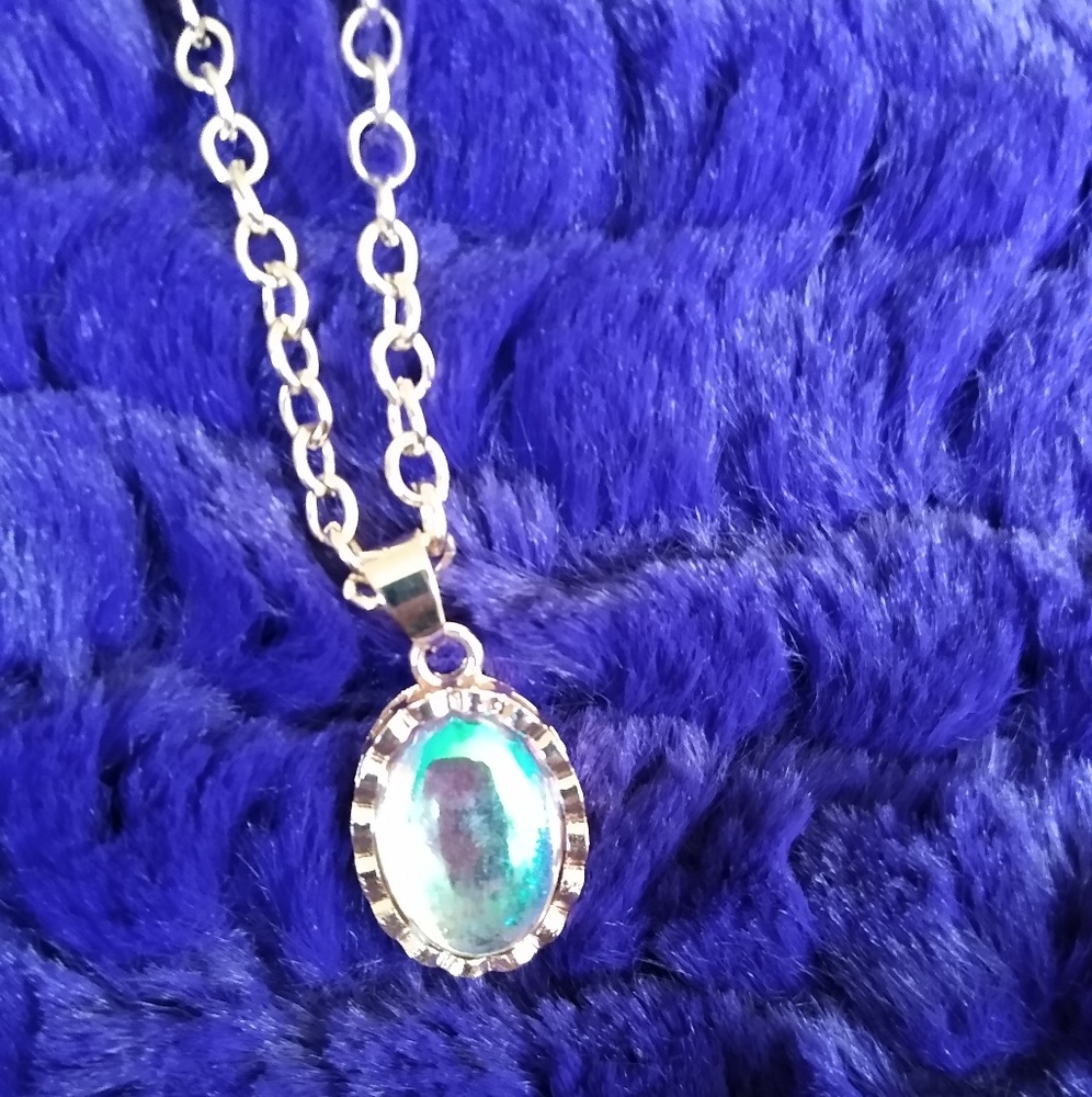 OPAL NECKLACE, EARRINGS & RING SET - Picture 4 of 6